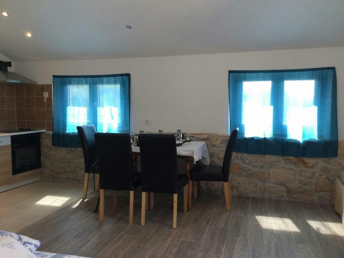 Penthouse Prvic Luka Apartment Exterior photo