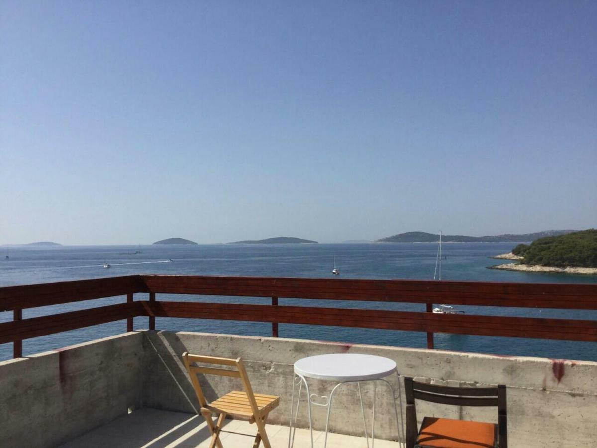Penthouse Prvic Luka Apartment Exterior photo